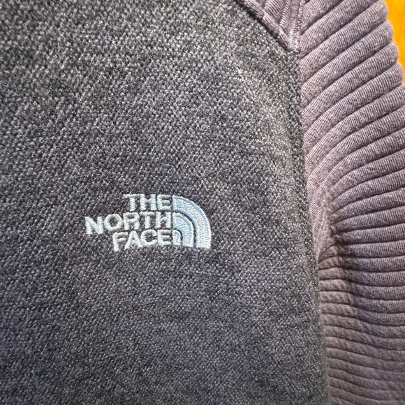 The North Face Charcoal & Lavender Ribbed Sleeve Hooded Zip Jacket - Picture 3 of 5
